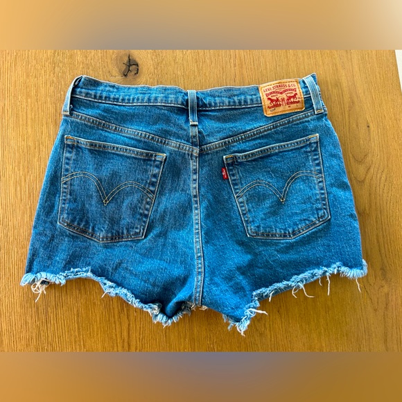 Levi’s Mom shorts - Picture 4 of 4